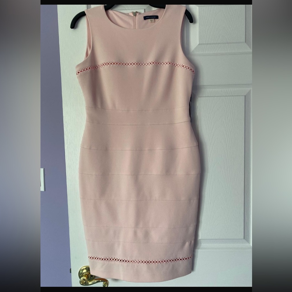 Tommy Hilfiger Tan Sleeveless Sheath Dress
